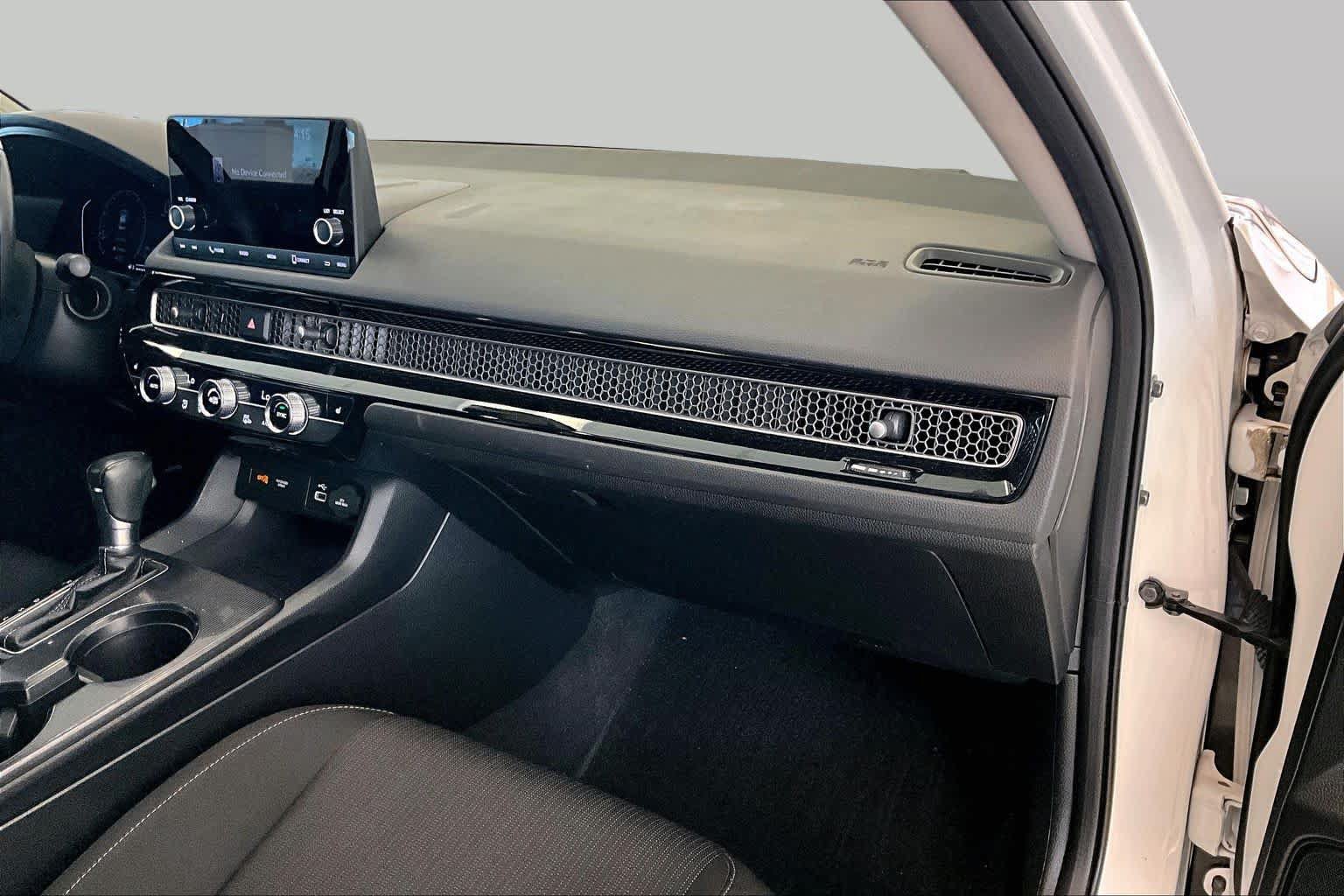 Used 2022 Honda Civic EX image 17