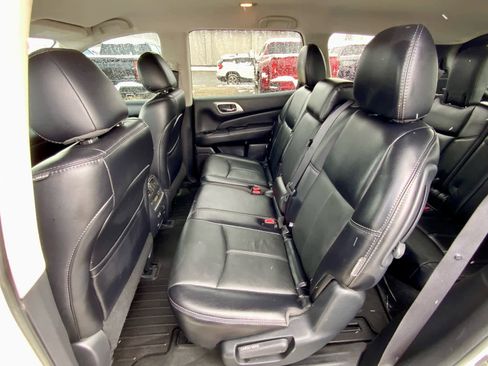 Used 2020 Nissan Pathfinder SL AWD/4WD image 22