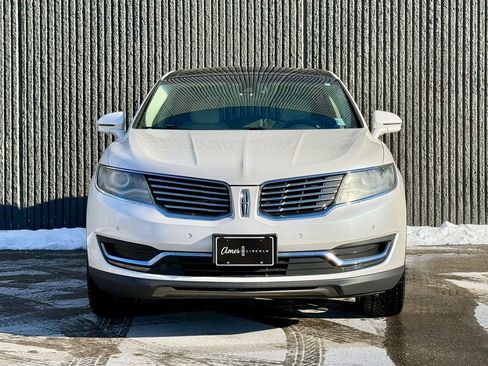 Used 2017 Lincoln MKX Reserve w/ Driver Assistance Package image 8