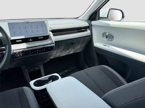 Used 2024 Hyundai Ioniq 5 SE RWD image 23