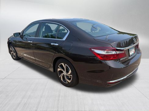 Used 2017 Honda Accord LX image 3