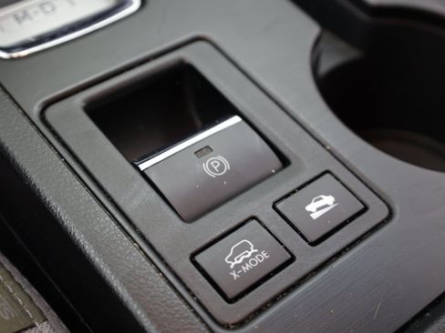 Used 2019 Subaru Outback 2.5i AWD/4WD image 16
