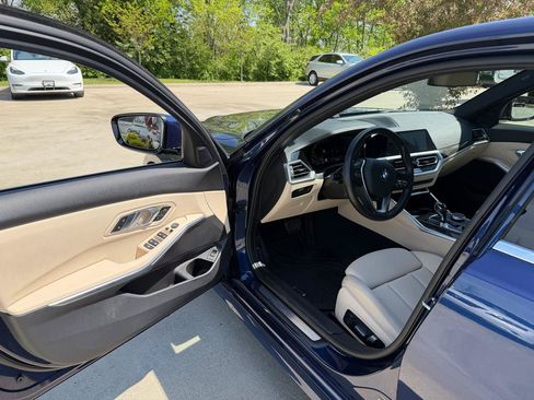 Used 2020 BMW 330i xDrive Sedan w/ Convenience Package AWD/4WD image 9