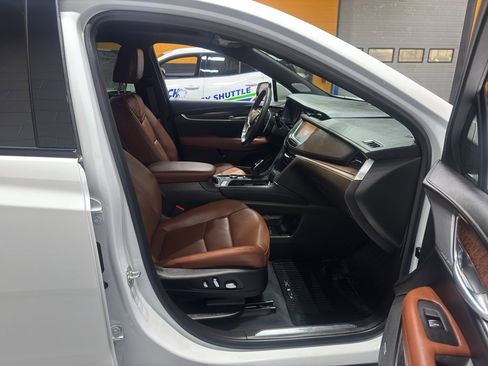 Used 2024 Cadillac XT5 Sportv image 18