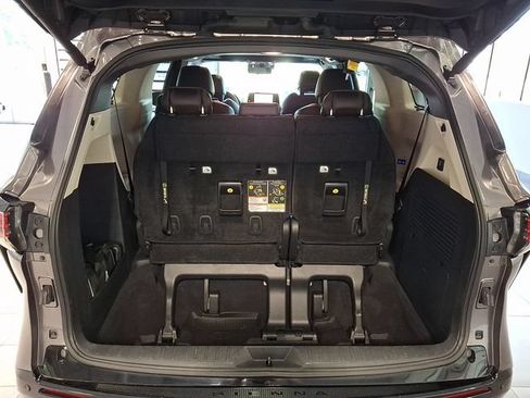 Used 2024 Toyota Sienna Platinum AWD/4WD image 29
