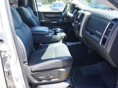 Used 2018 RAM 1500 Laramie w/ Convenience Group AWD/4WD image 21