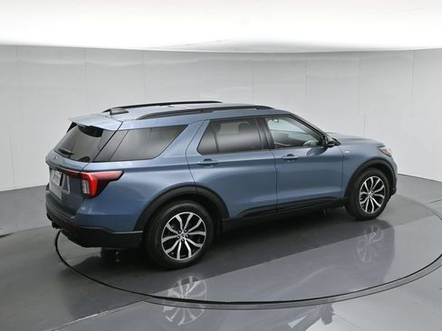 Certified 2025 Ford Explorer ST-Line w/ Premium Package RWD image 44