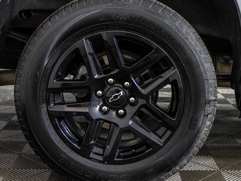 Used 2024 Chevrolet Silverado 1500 Custom w/ Dark Appearance Package AWD/4WD image 52