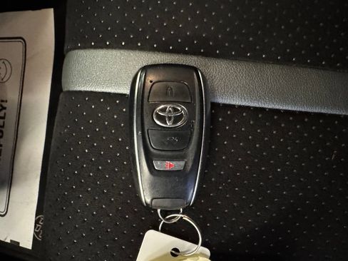 Used 2022 Toyota GR86 Premium RWD image 17