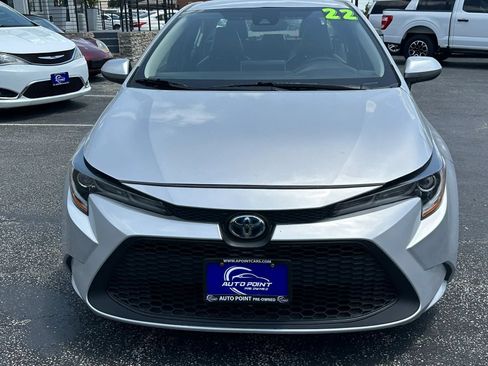 Used 2022 Toyota Corolla LE w/ Premium Interior Package FWD image 2