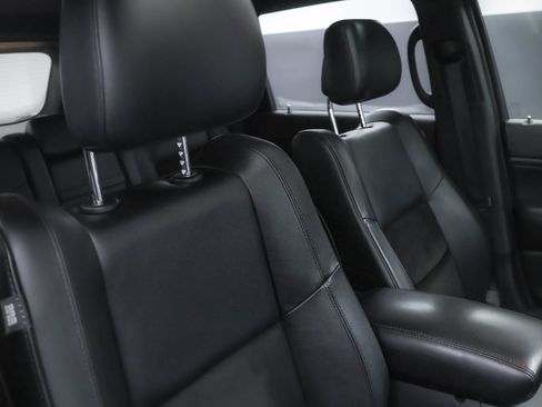 Used 2018 Jeep Grand Cherokee Altitude image 39