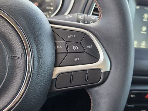 Used 2021 Jeep Compass Latitude image 28