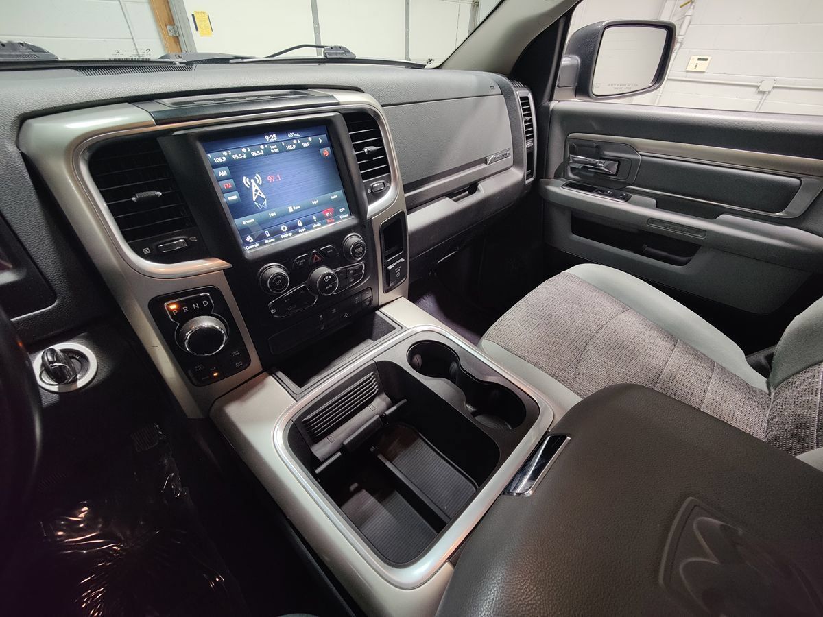 Used 2018 RAM 1500 Big Horn AWD/4WD image 34