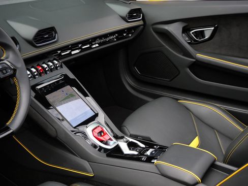 Used 2024 Lamborghini Huracan EVO AWD/4WD image 17