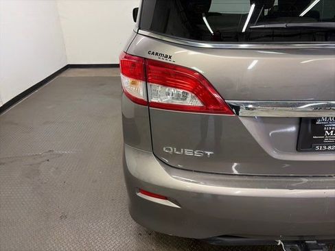 Used 2016 Nissan Quest SV image 7