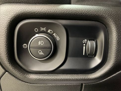 Used 2023 RAM 1500 Big Horn AWD/4WD image 24