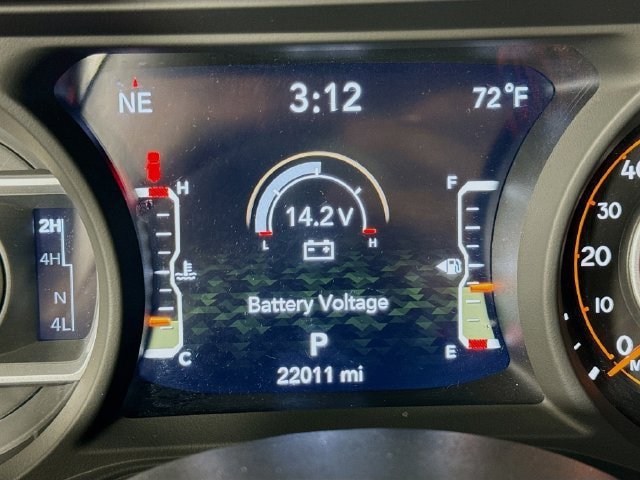 Used 2024 Jeep Wrangler Unlimited Rubicon w/ Technology Group AWD/4WD image 12