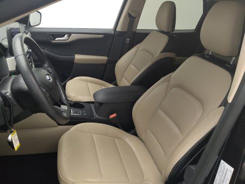 Used 2020 Ford Escape SEL image 17