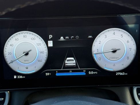 Used 2025 Hyundai Elantra Limited image 42