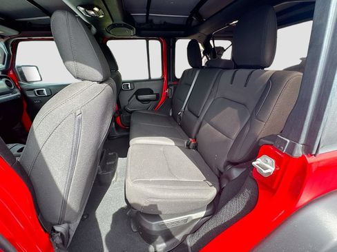 Certified 2023 Jeep Wrangler Unlimited w/ Convenience Group AWD/4WD image 26
