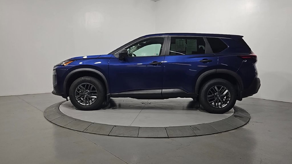 Certified 2023 Nissan Rogue S AWD/4WD image 2