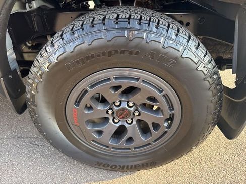 Certified 2025 Nissan Frontier PRO-4X image 33