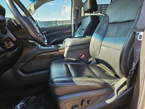 Used 2016 Chevrolet Suburban LT AWD/4WD image 15