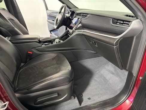 Certified 2023 Jeep Grand Cherokee Altitude AWD/4WD image 25