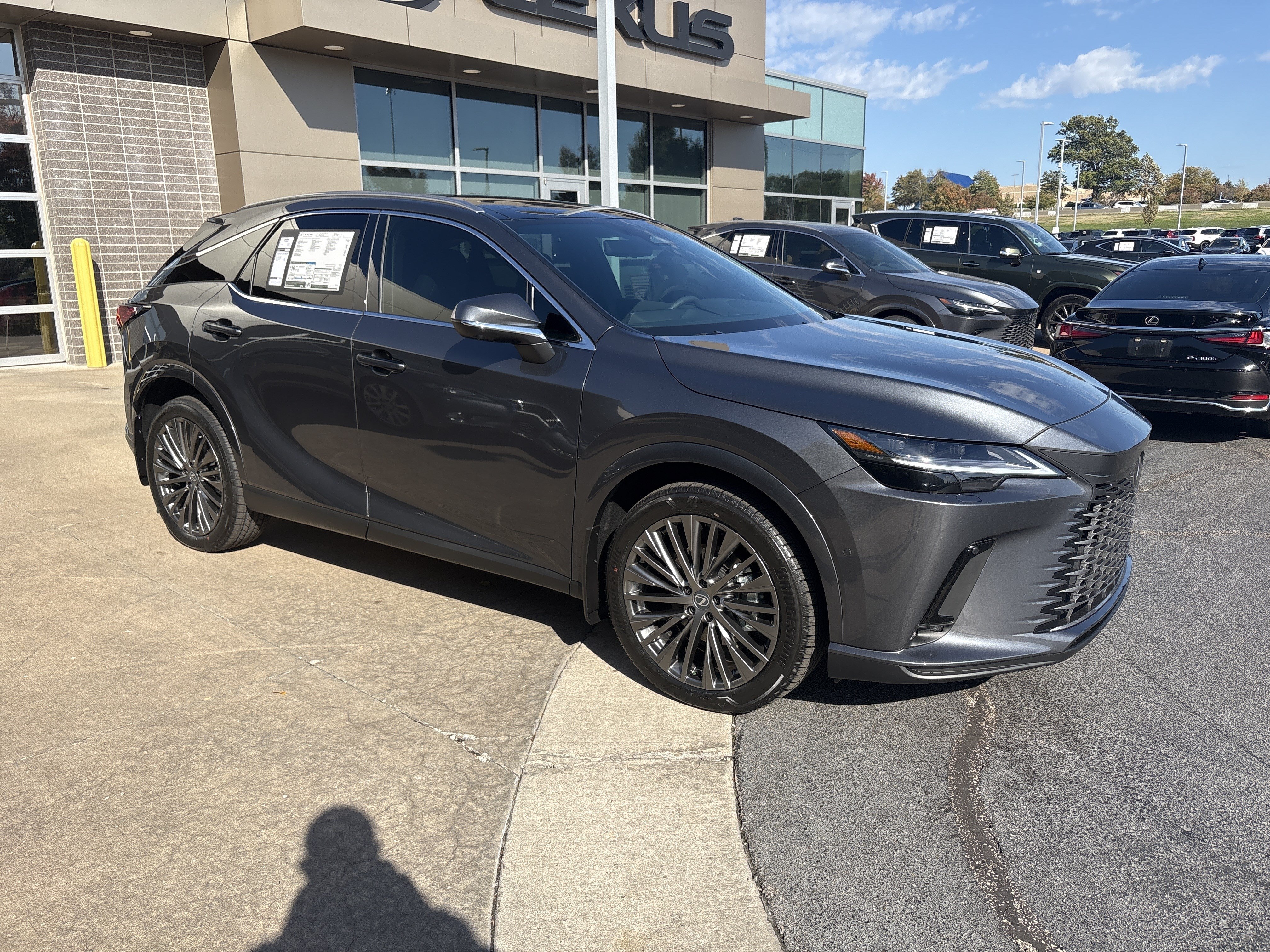 New 2026 Lexus RX 350 w/ Convenience Package AWD/4WD image 2
