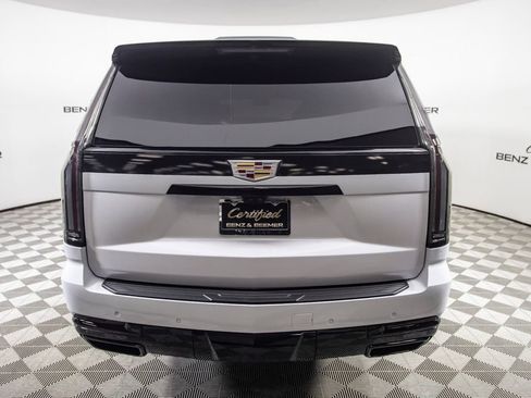 Used 2026 Cadillac Escalade ESV Sport w/ Touring Package AWD/4WD image 7