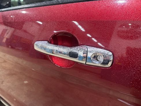 Used 2018 Ford Explorer Limited w/ Equipment Group 301A image 13