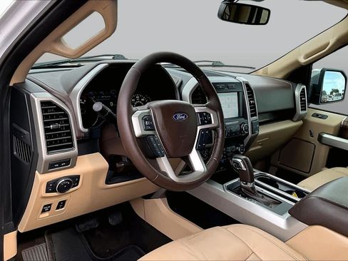 Used 2019 Ford F150 Lariat RWD image 19
