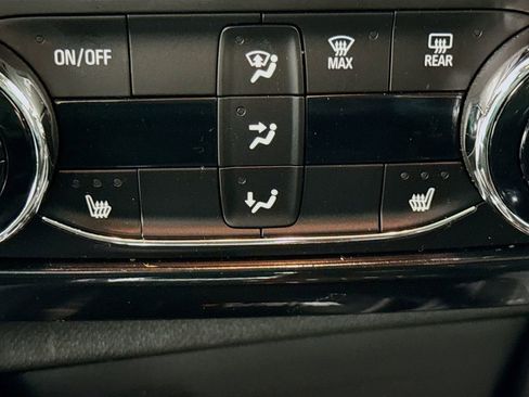 Used 2024 Chevrolet TrailBlazer RS w/ Convenience Package image 20