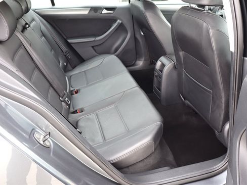 Used 2013 Volkswagen Jetta TDI FWD image 20