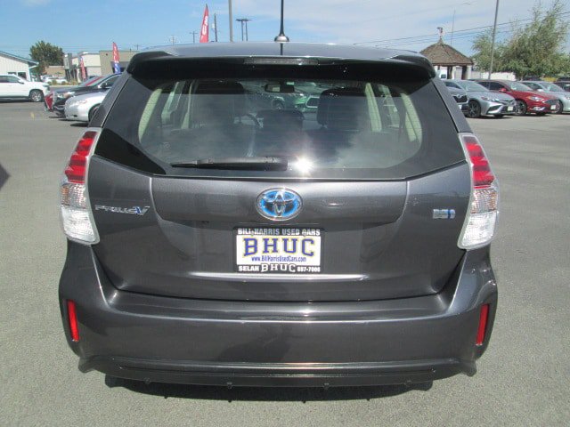 Used 2017 Toyota Prius V Four FWD image 5