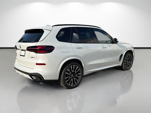 New 2026 BMW X5 xDrive40i w/ Executive Package AWD/4WD image 3