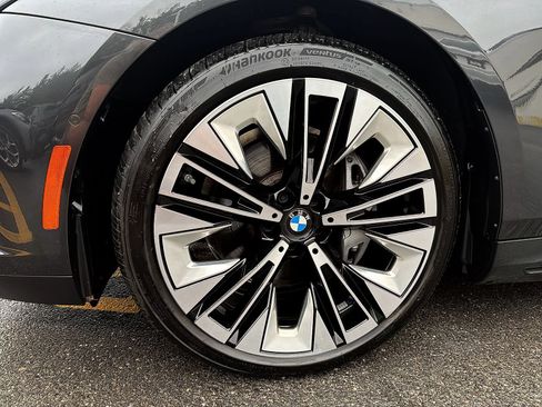 Used 2026 BMW i5 eDrive40 w/ Premium Package AWD/4WD image 16