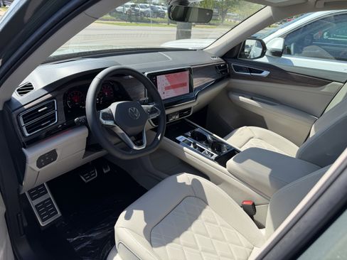 New 2026 Volkswagen Atlas SEL Premium R-Line AWD/4WD image 11