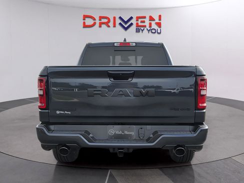 New 2026 RAM 1500 Big Horn AWD/4WD image 3