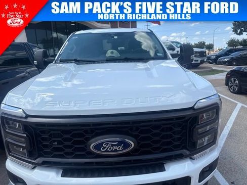 Used 2024 Ford F250 XL w/ STX Appearance Package AWD/4WD image 2
