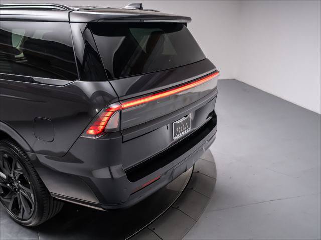 New 2027 Lincoln Navigator Reserve w/ Jet Appearance Package AWD/4WD image 32