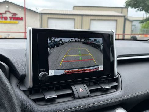 Certified 2024 Toyota RAV4 XLE FWD image 30