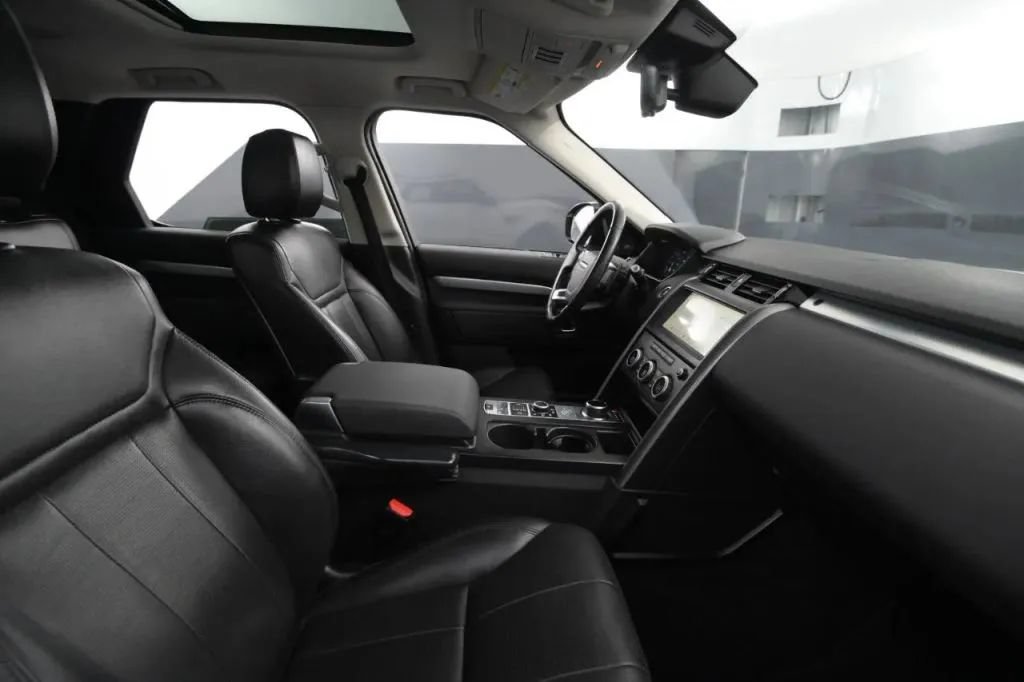 Used 2020 Land Rover Discovery Landmark AWD/4WD image 49