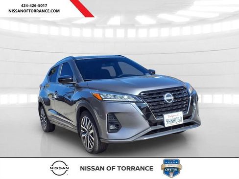Used 2023 Nissan Kicks SR FWD image 1