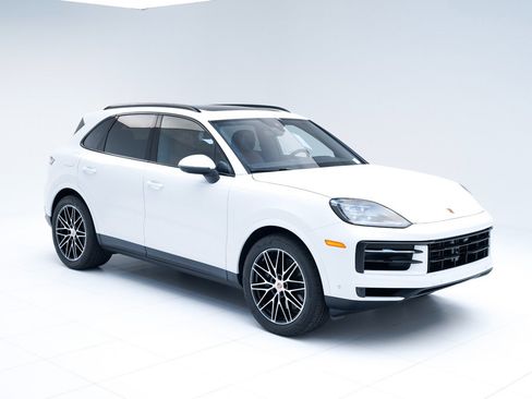 New 2026 Porsche Cayenne image 7