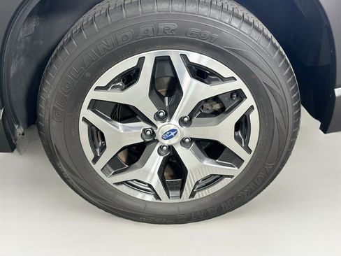 Used 2022 Subaru Forester Premium w/ Popular Package #1 AWD/4WD image 11
