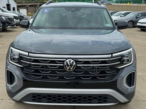 Used 2024 Volkswagen Atlas Peak Edition SE AWD/4WD image 8