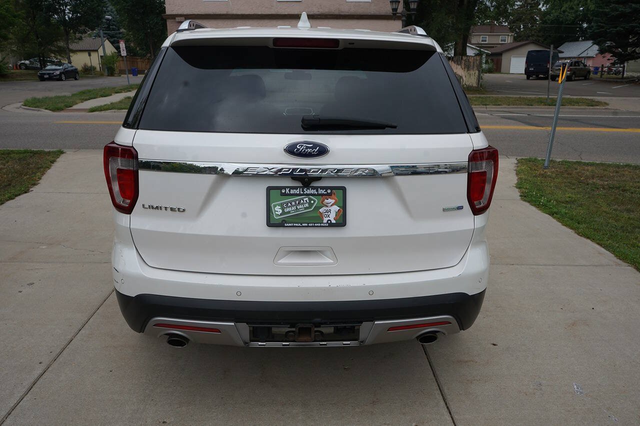 Used 2016 Ford Explorer Limited w/ Equipment Group 301A AWD/4WD image 28