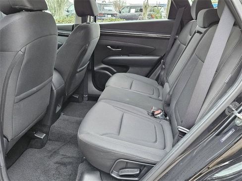 Used 2024 Hyundai Tucson SE image 11