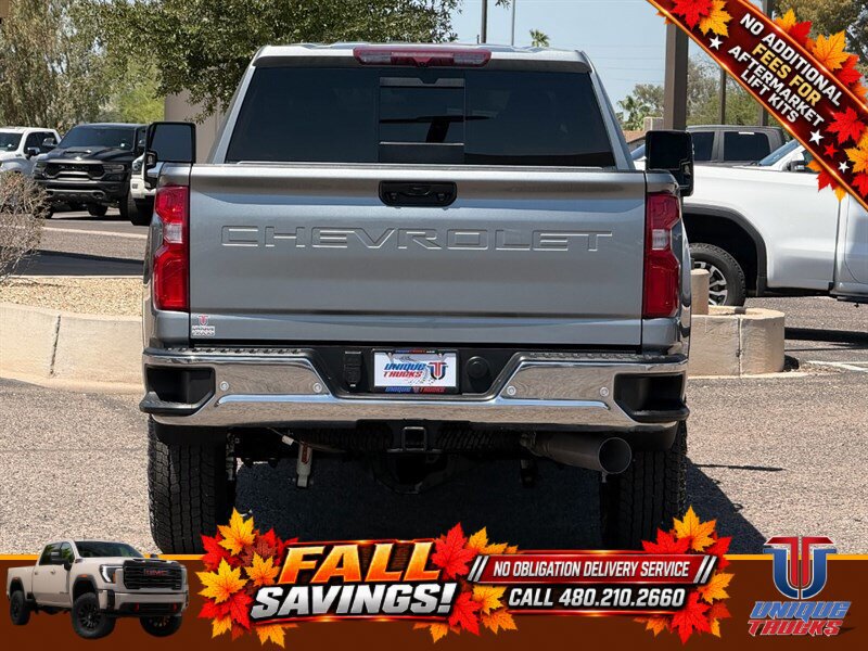Used 2024 Chevrolet Silverado 2500 LTZ w/ LTZ Convenience Package AWD/4WD image 7